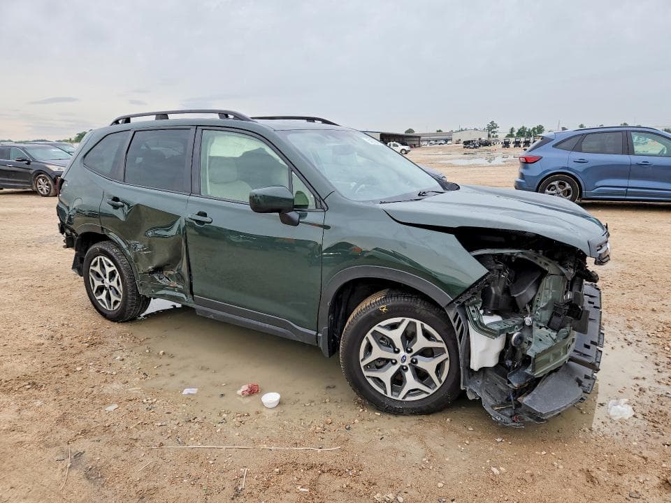 2023 SUBARU FORESTER PREMIUM 4