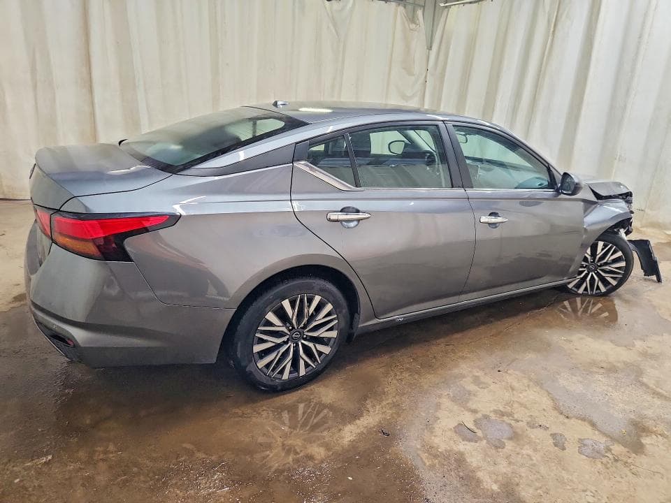 2025 NISSAN ALTIMA SV 3
