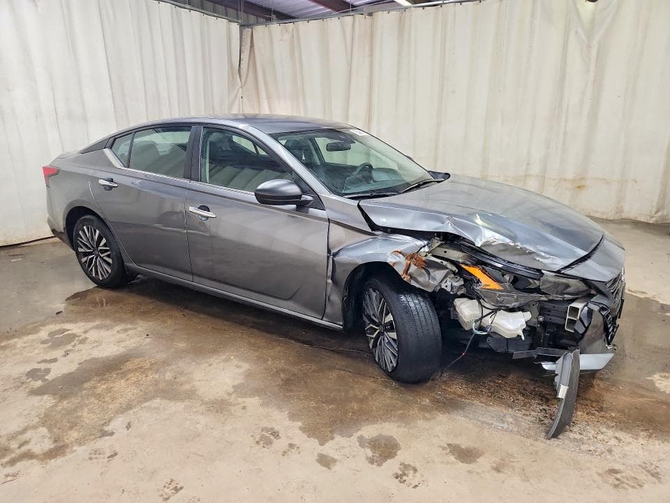 2025 NISSAN ALTIMA SV 4