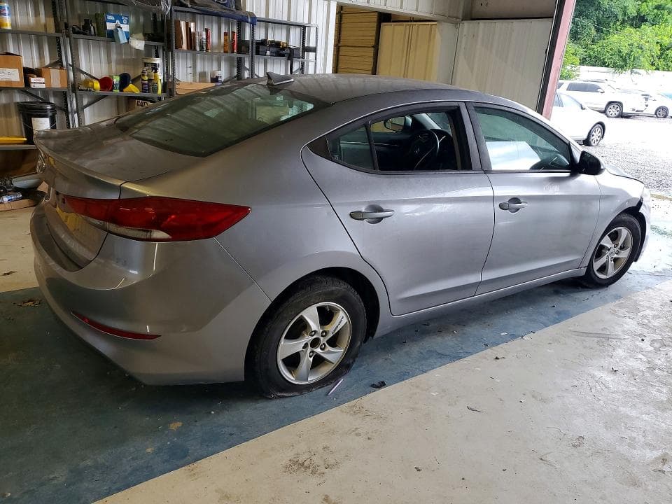 2017 HYUNDAI ELANTRA SE 3