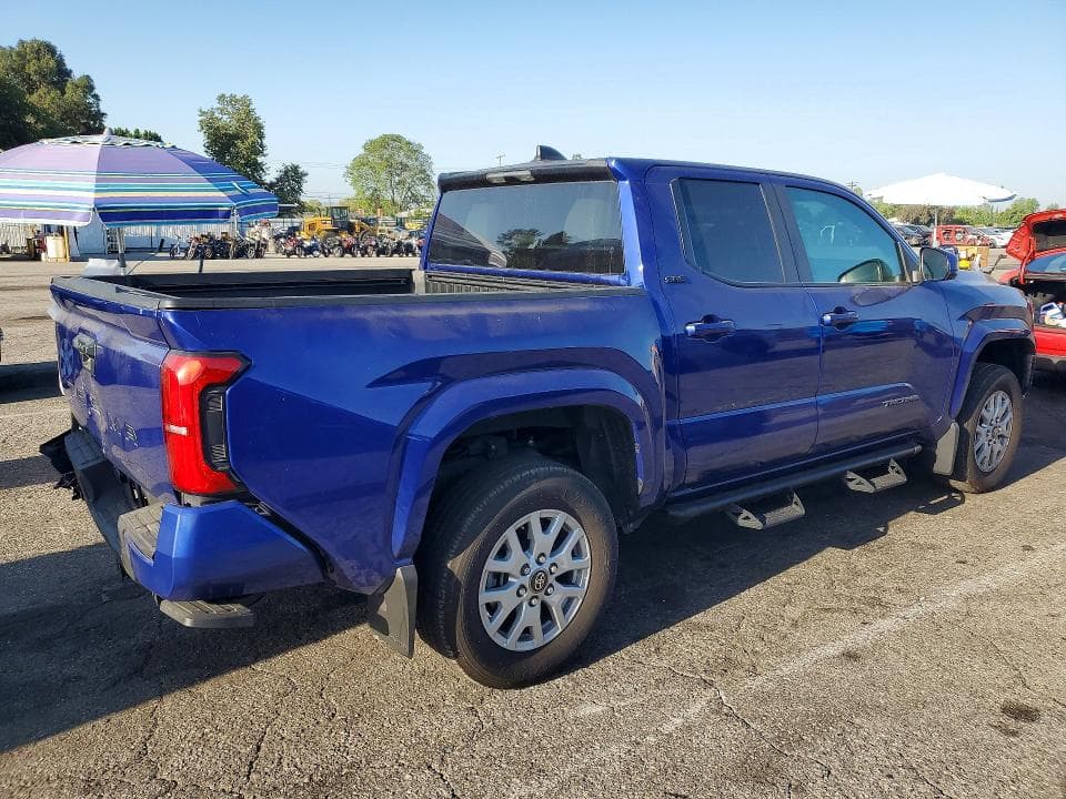 2025 TOYOTA TACOMA SR5 3