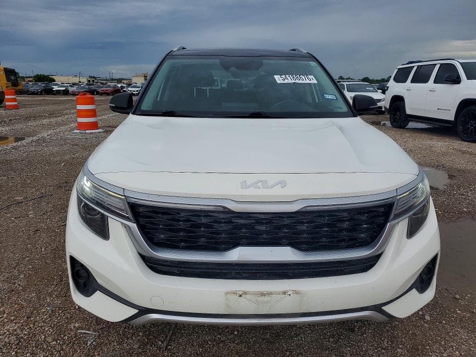 2022 KIA SELTOS S 5