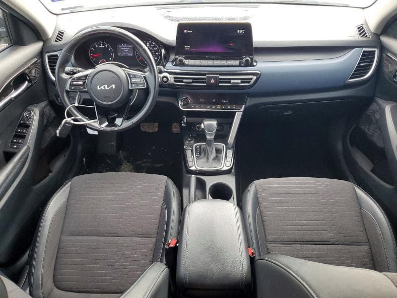 2022 KIA SELTOS S 8