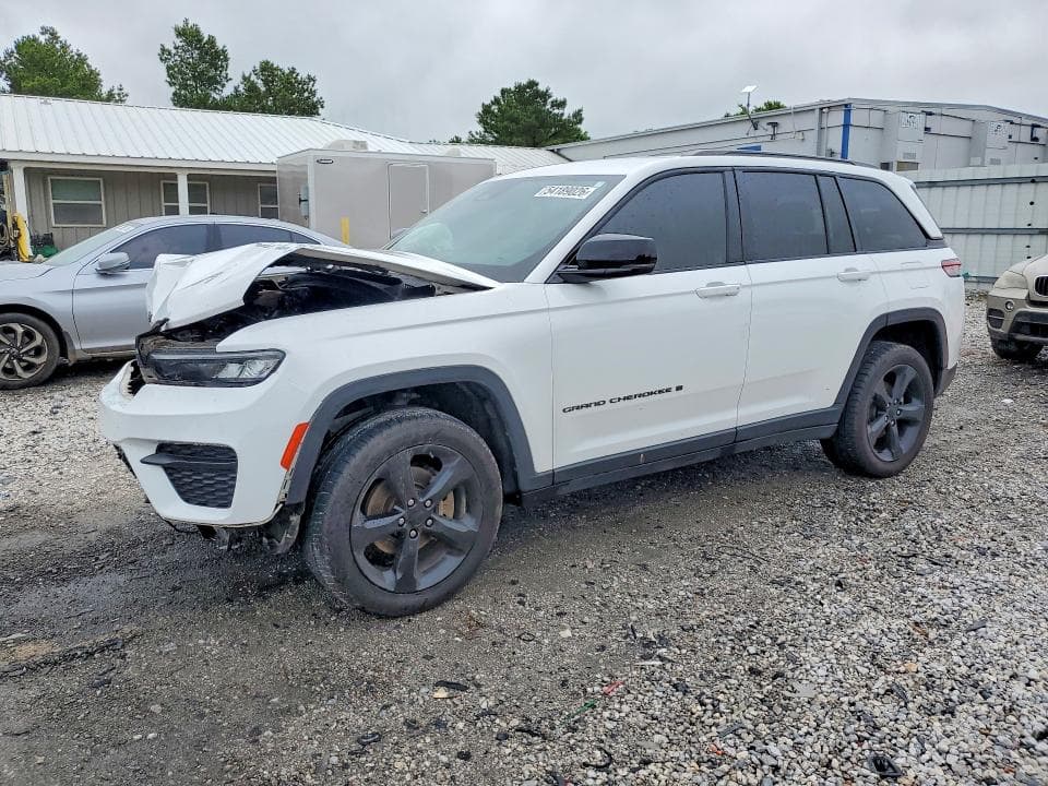 2023 JEEP GRAND CHEROKEE LAREDO 1