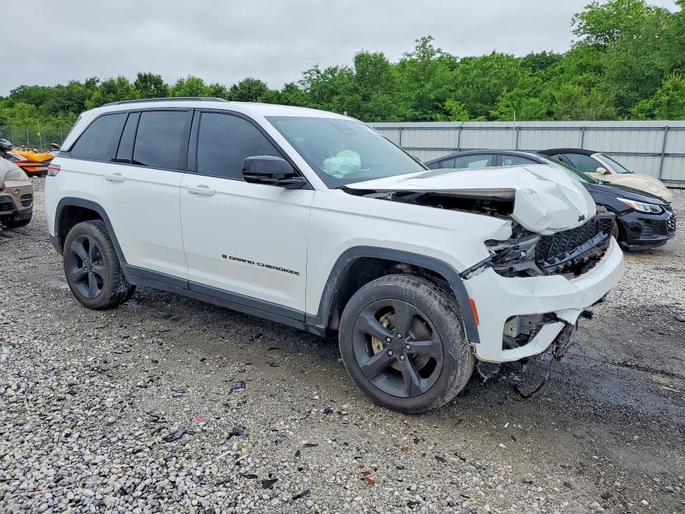 2023 JEEP GRAND CHEROKEE LAREDO 4