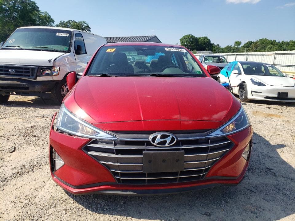 2020 HYUNDAI ELANTRA SEL 5
