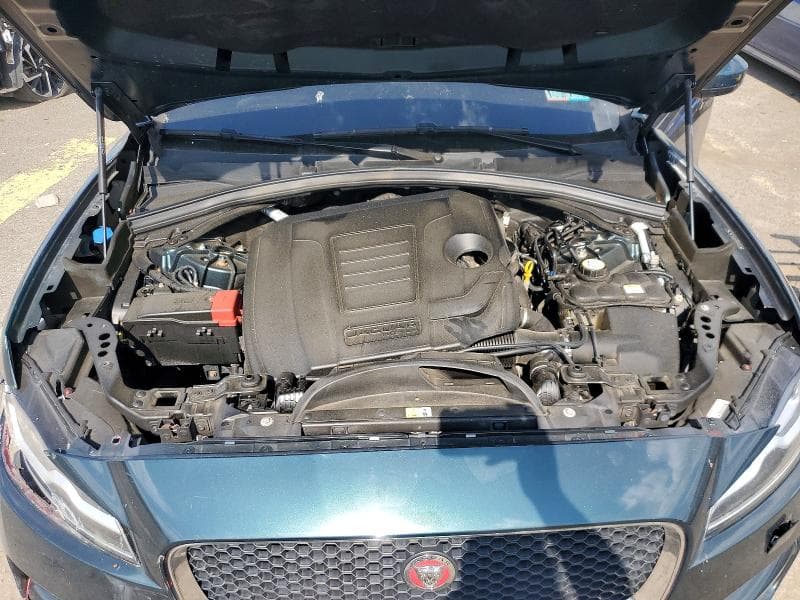 2018 JAGUAR F-PACE PRESTIGE 12