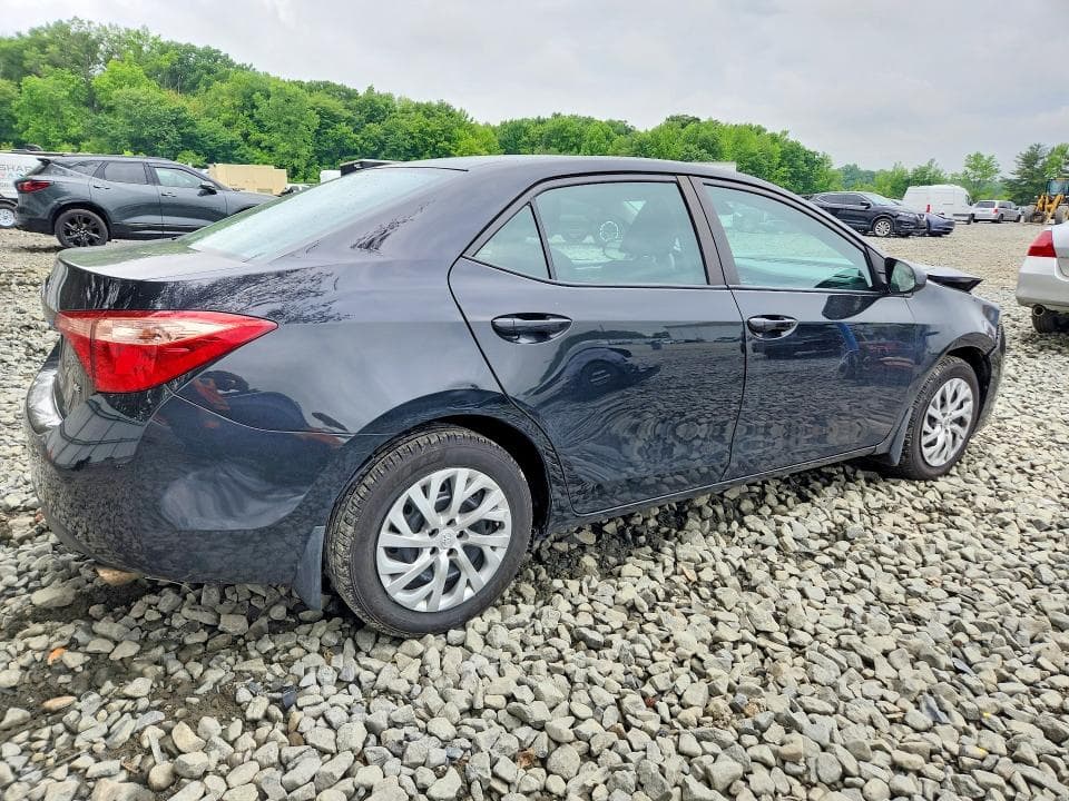 2018 TOYOTA COROLLA LE LE 3