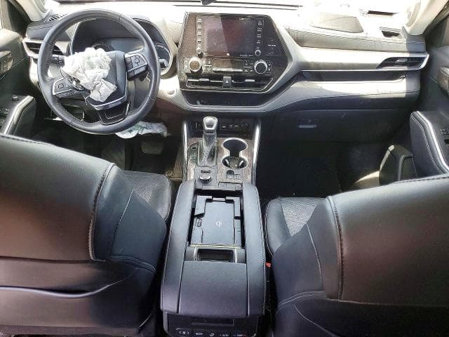 2021 TOYOTA HIGHLANDER LIMITED LIMITED 8