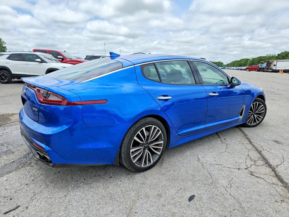 2018 KIA STINGER PREMIUM 3