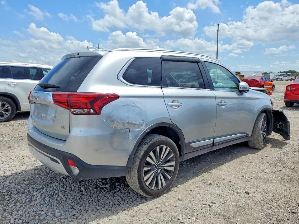 2020 MITSUBISHI OUTLANDER SE 3