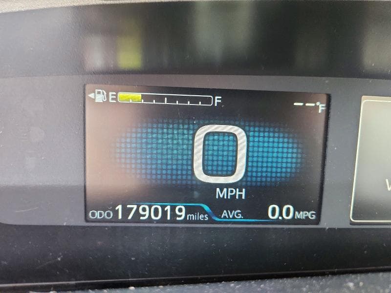 2022 TOYOTA PRIUS L ECO 9