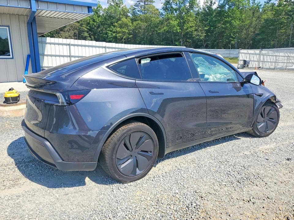 2026 TESLA MODEL Y 3