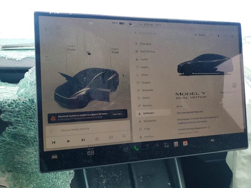 2026 TESLA MODEL Y 9
