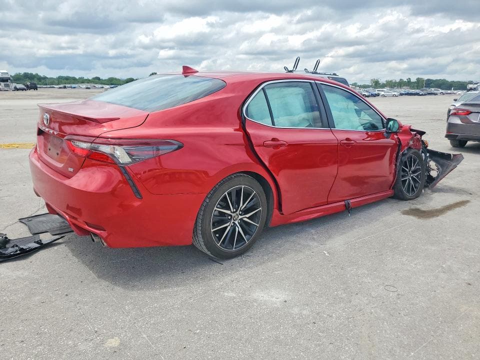 2024 TOYOTA CAMRY SE SE 3