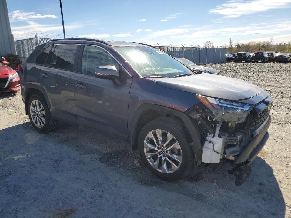 2023 TOYOTA RAV4 XLE 4