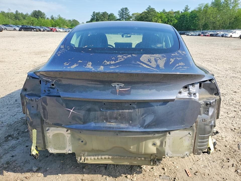 2018 TESLA MODEL 3 6