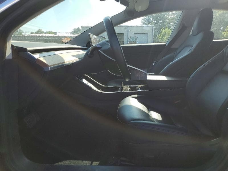 2018 TESLA MODEL 3 7