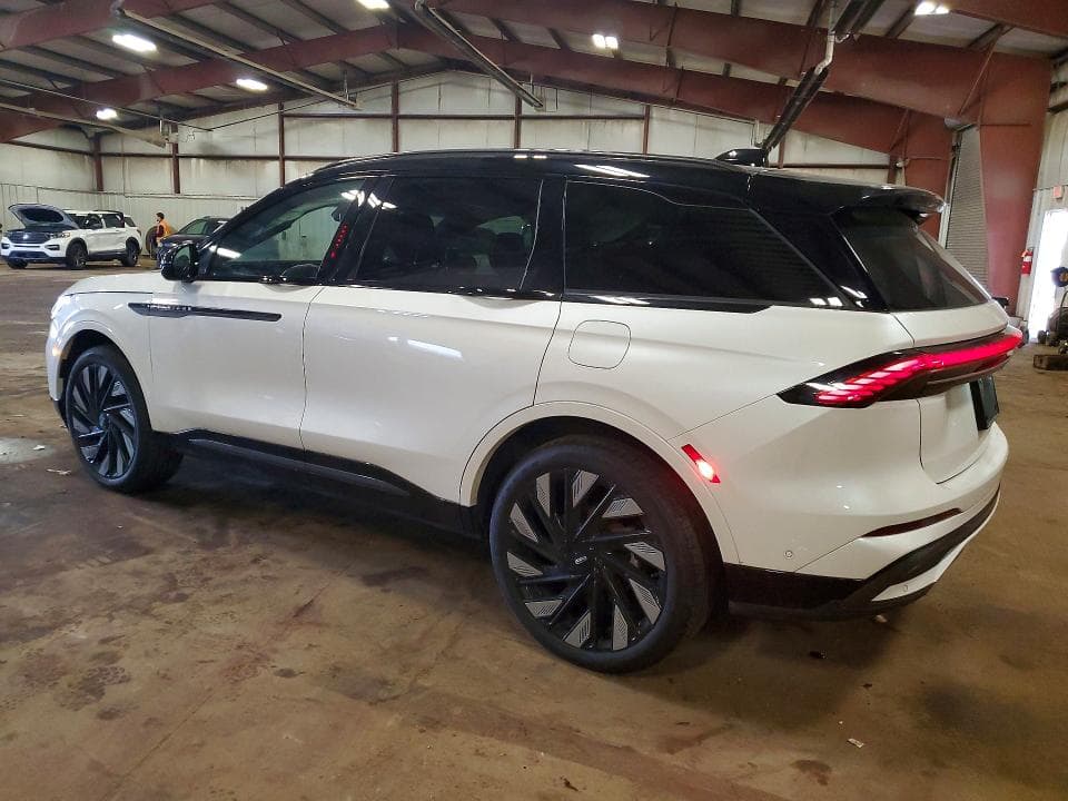 2024 LINCOLN NAUTILUS RESERVE 2