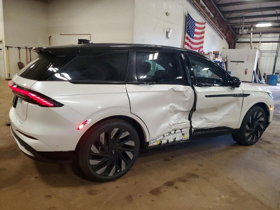 2024 LINCOLN NAUTILUS RESERVE 3