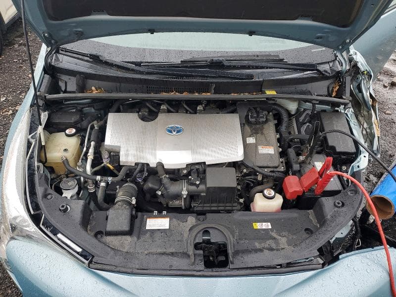 2018 TOYOTA PRIUS FOUR FOUR 11