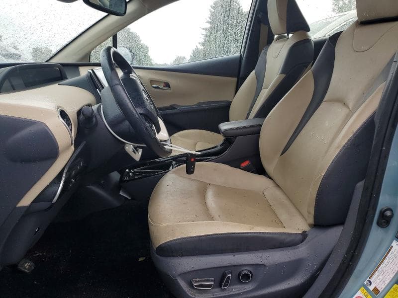 2018 TOYOTA PRIUS FOUR FOUR 7