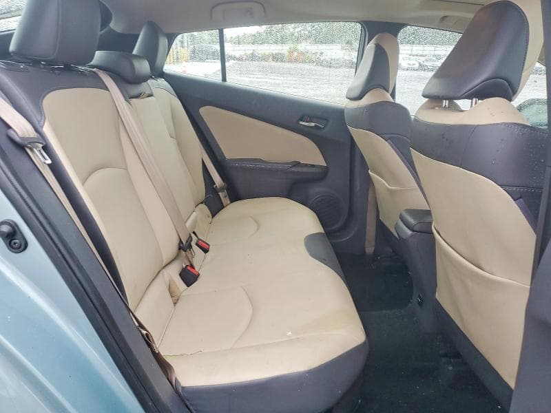 2018 TOYOTA PRIUS FOUR FOUR 10