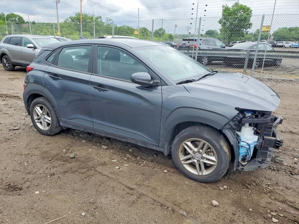 2022 HYUNDAI KONA SE SE 4