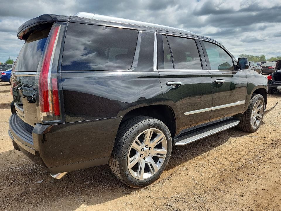 2019 CADILLAC ESCALADE LUXURY LUXURY 3