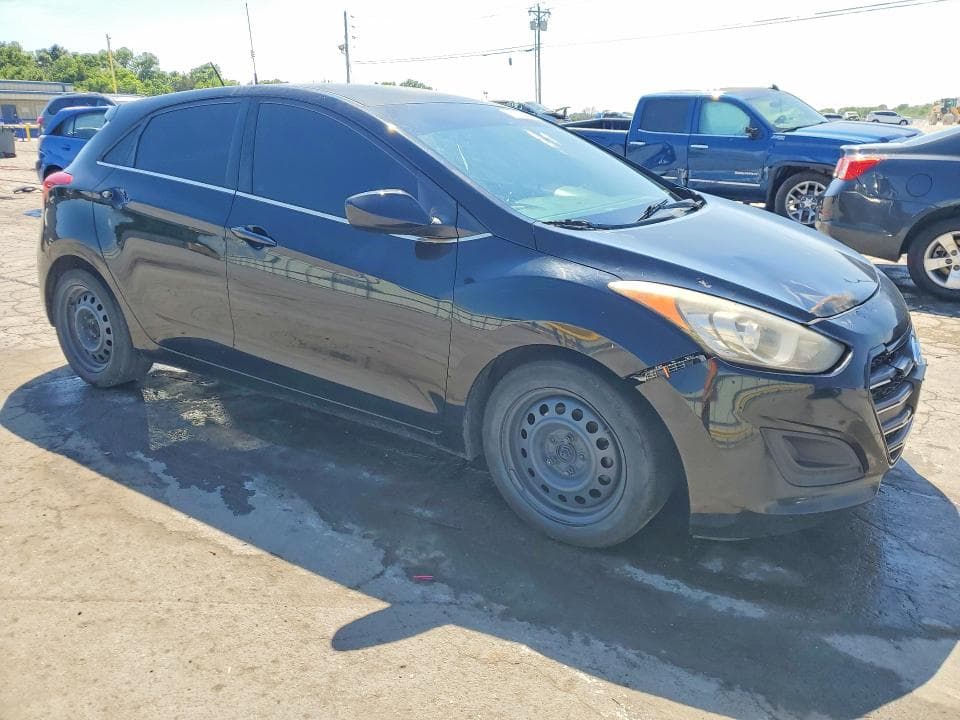 2017 HYUNDAI ELANTRA GT BASE 4