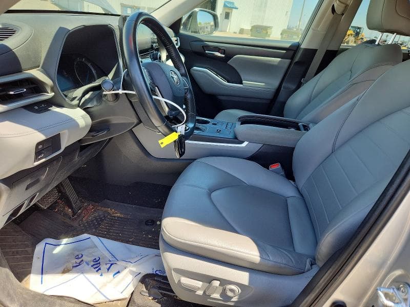 2020 TOYOTA HIGHLANDER HYBRID XLE 7