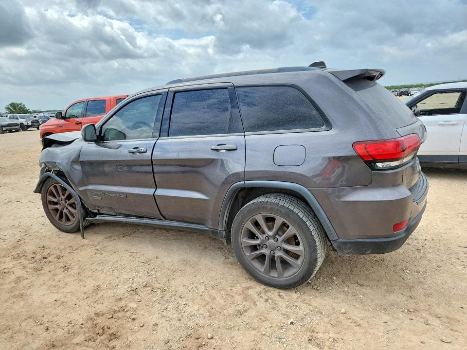 2017 JEEP GRAND CHEROKEE LAREDO 2