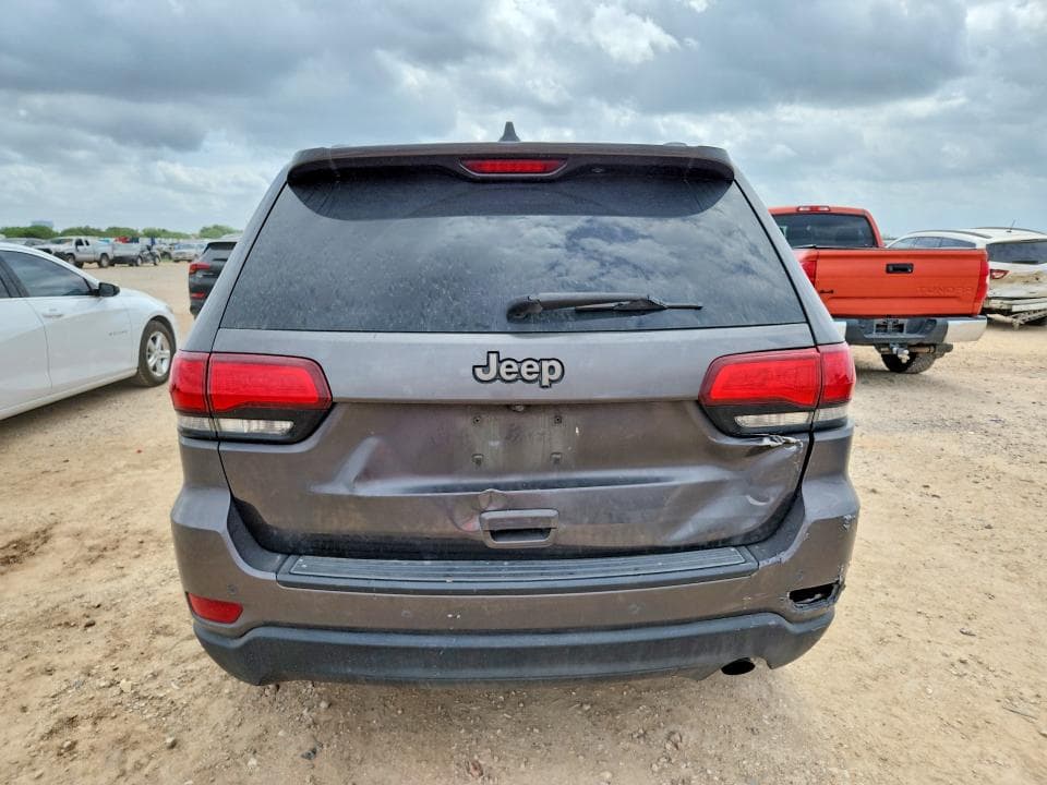2017 JEEP GRAND CHEROKEE LAREDO 6