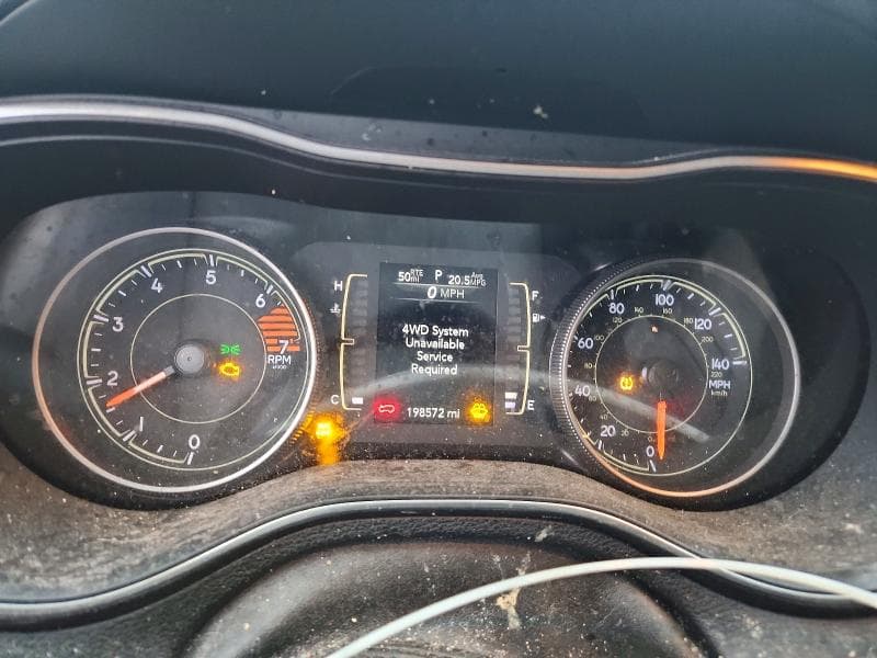 2019 JEEP CHEROKEE LATITUDE 9