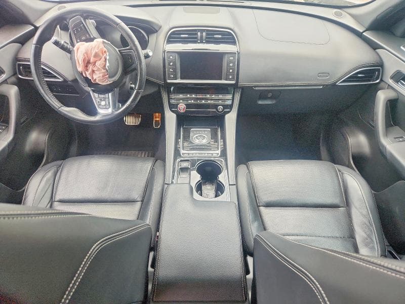 2017 JAGUAR F-PACE S 8