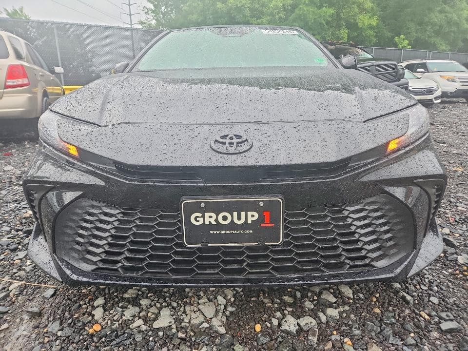 2025 TOYOTA CAMRY SE 5