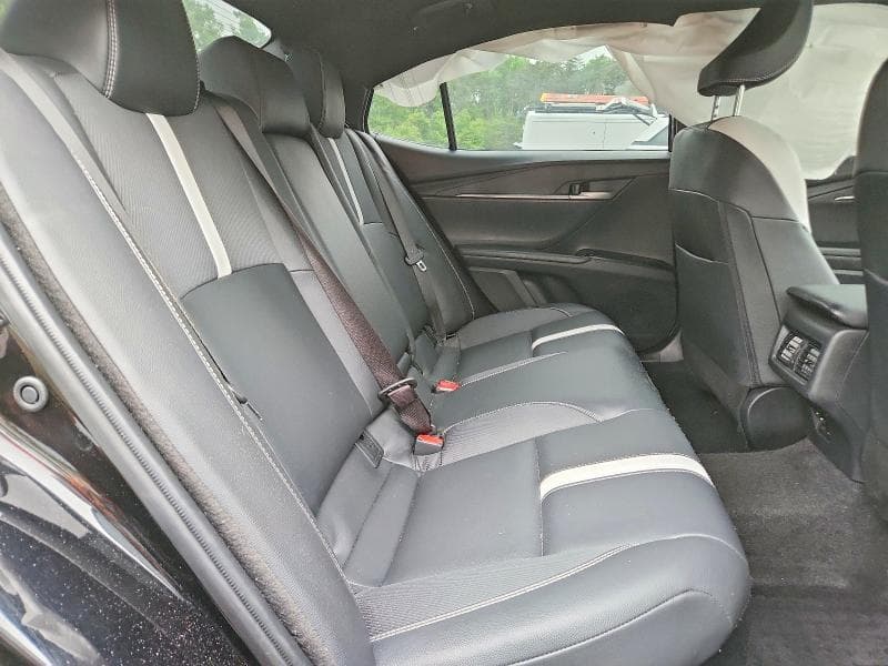 2025 TOYOTA CAMRY SE 10