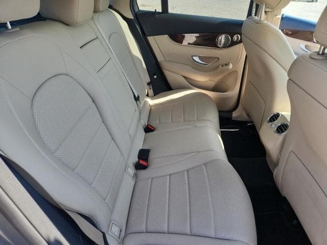 2017 MERCEDES-BENZ GLC 300 11