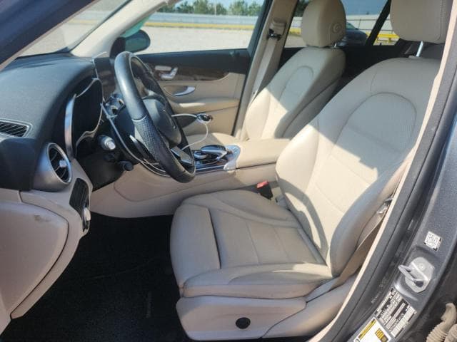 2017 MERCEDES-BENZ GLC 300 7