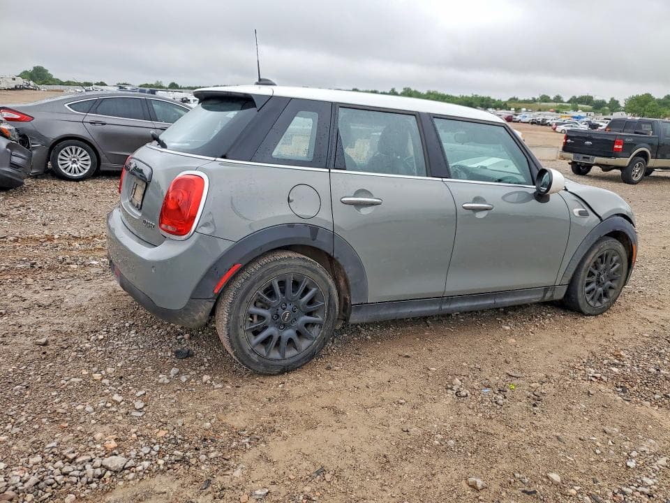 2018 MINI COOPER 3