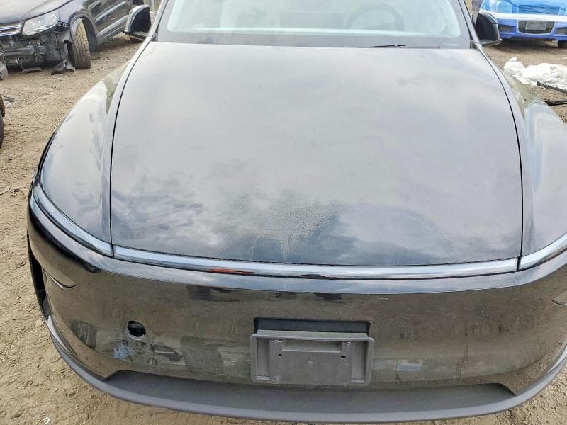 2026 TESLA MODEL Y 11