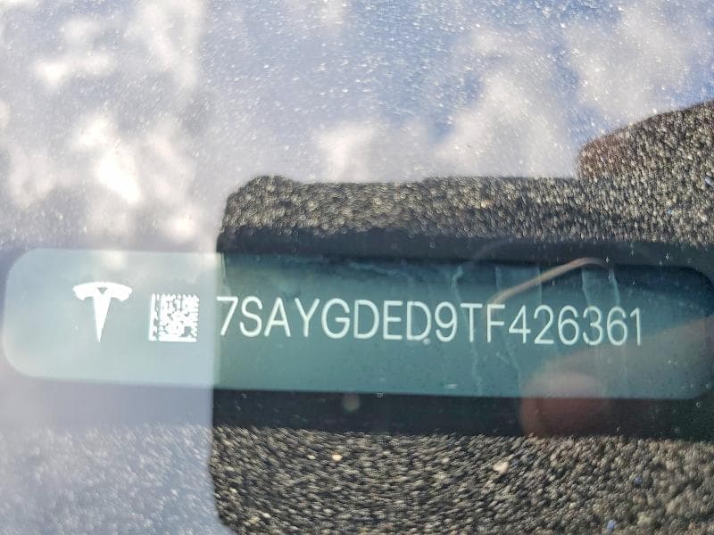 2026 TESLA MODEL Y 12