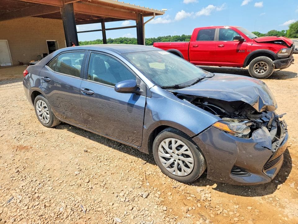 2018 TOYOTA COROLLA LE 4