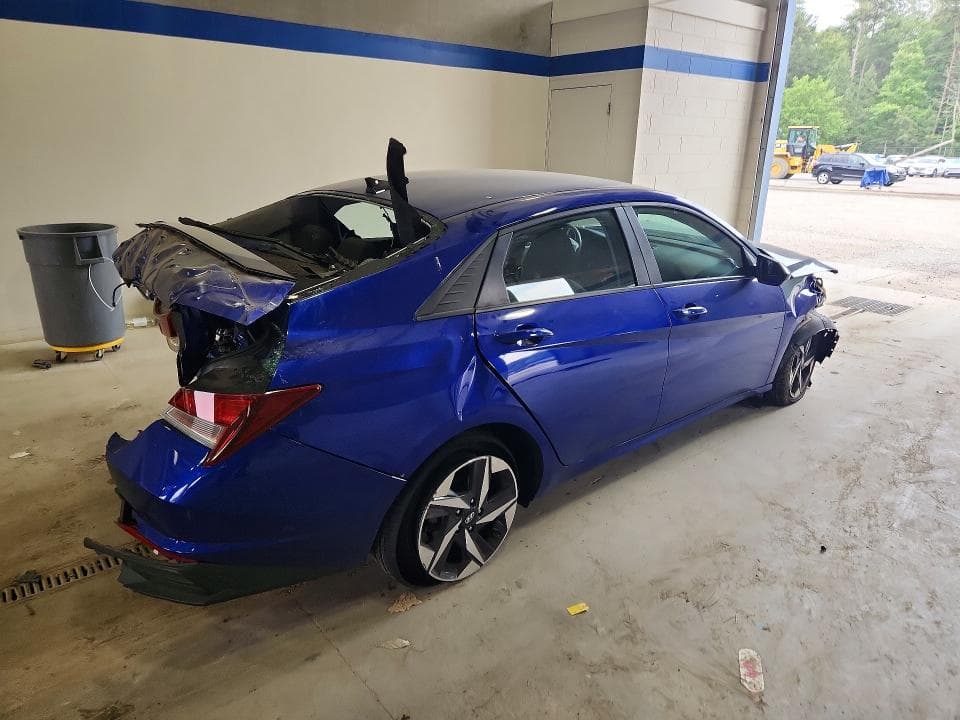 2023 HYUNDAI ELANTRA SEL 3