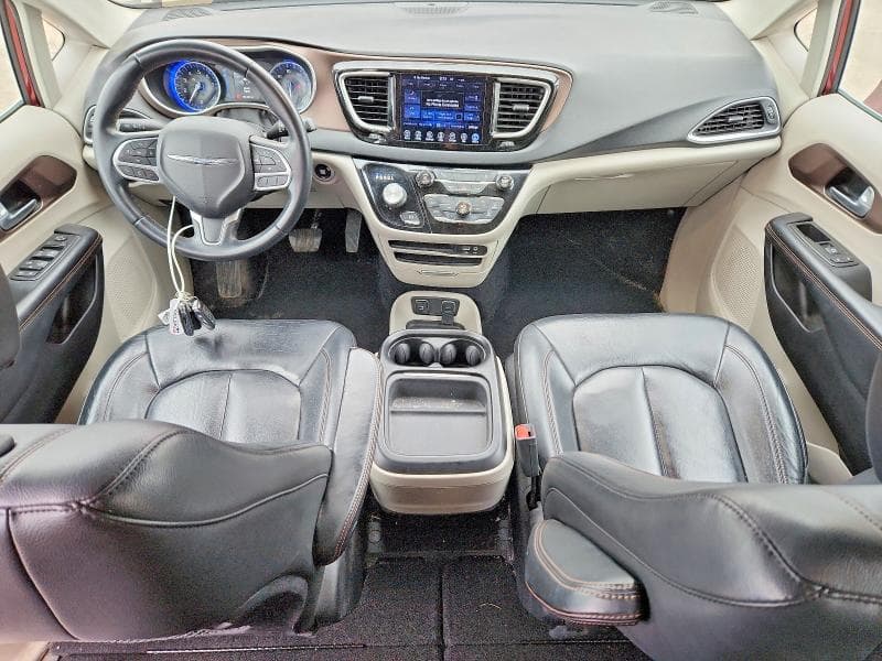 2017 CHRYSLER PACIFICA TOURING L 8