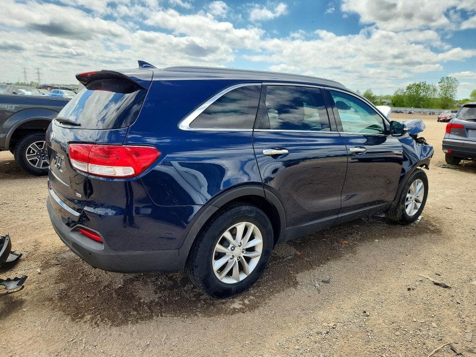 2017 KIA SORENTO LX 3