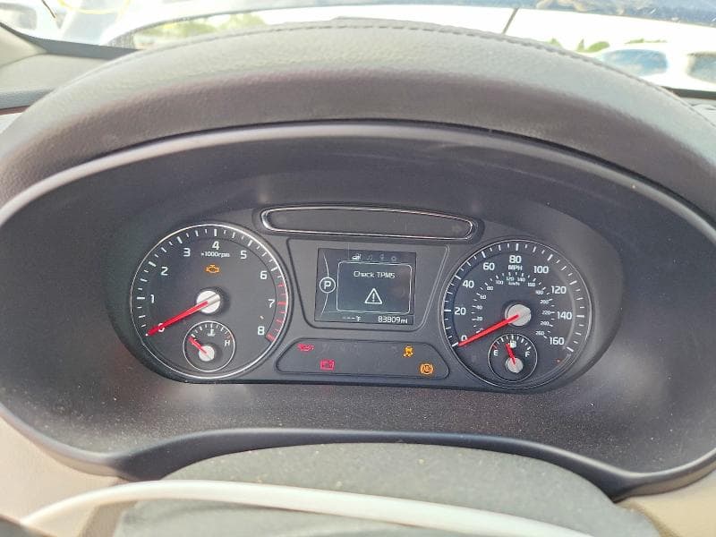 2017 KIA SORENTO LX 9