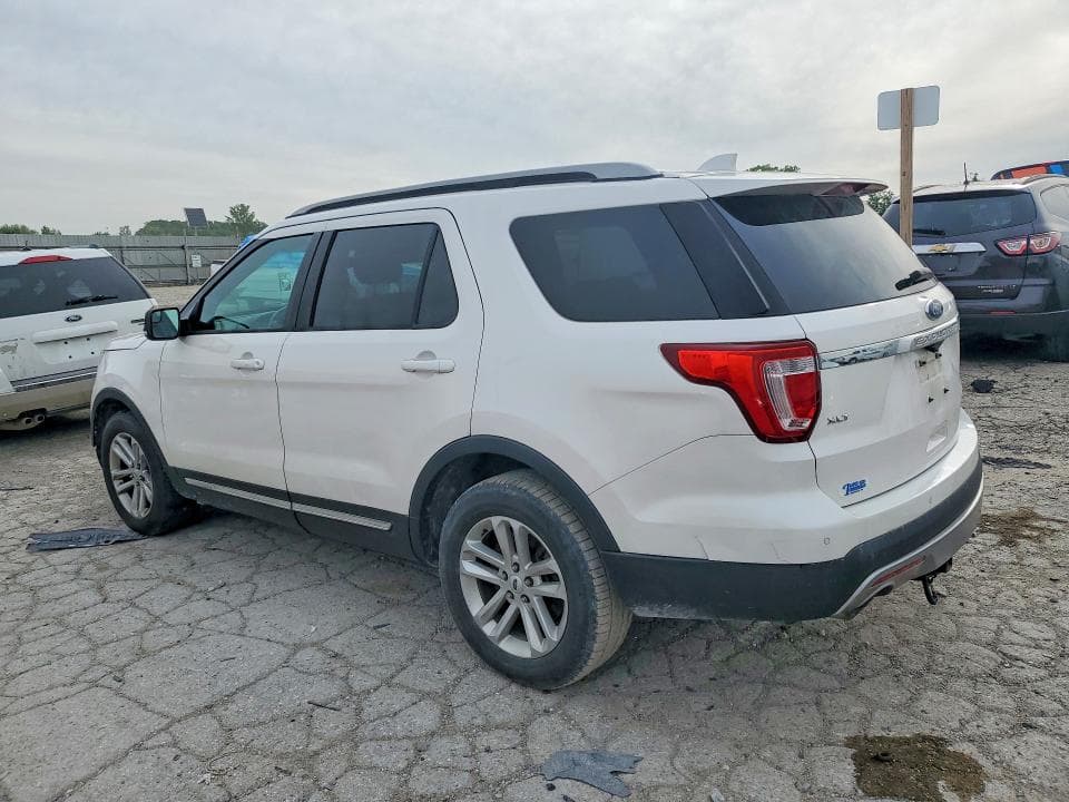 2017 FORD EXPLORER XLT 2