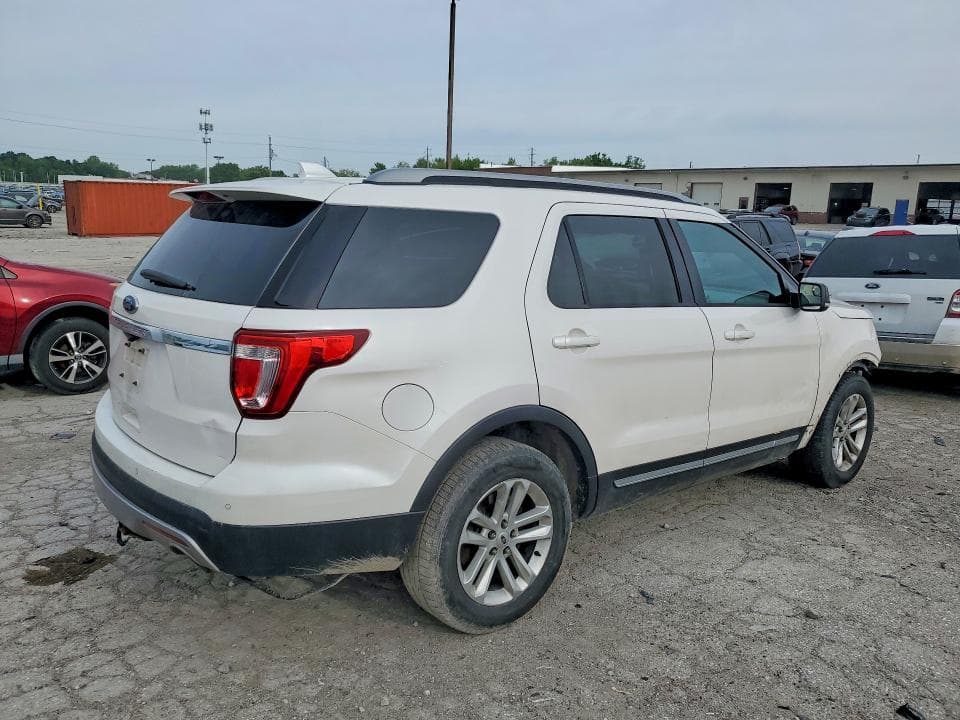 2017 FORD EXPLORER XLT 3