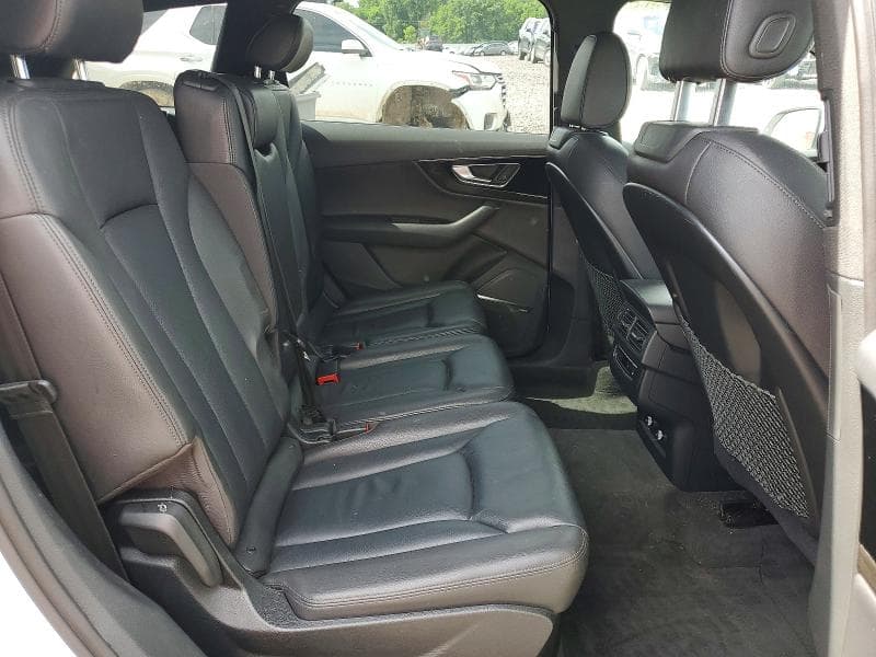 2019 AUDI Q7 11